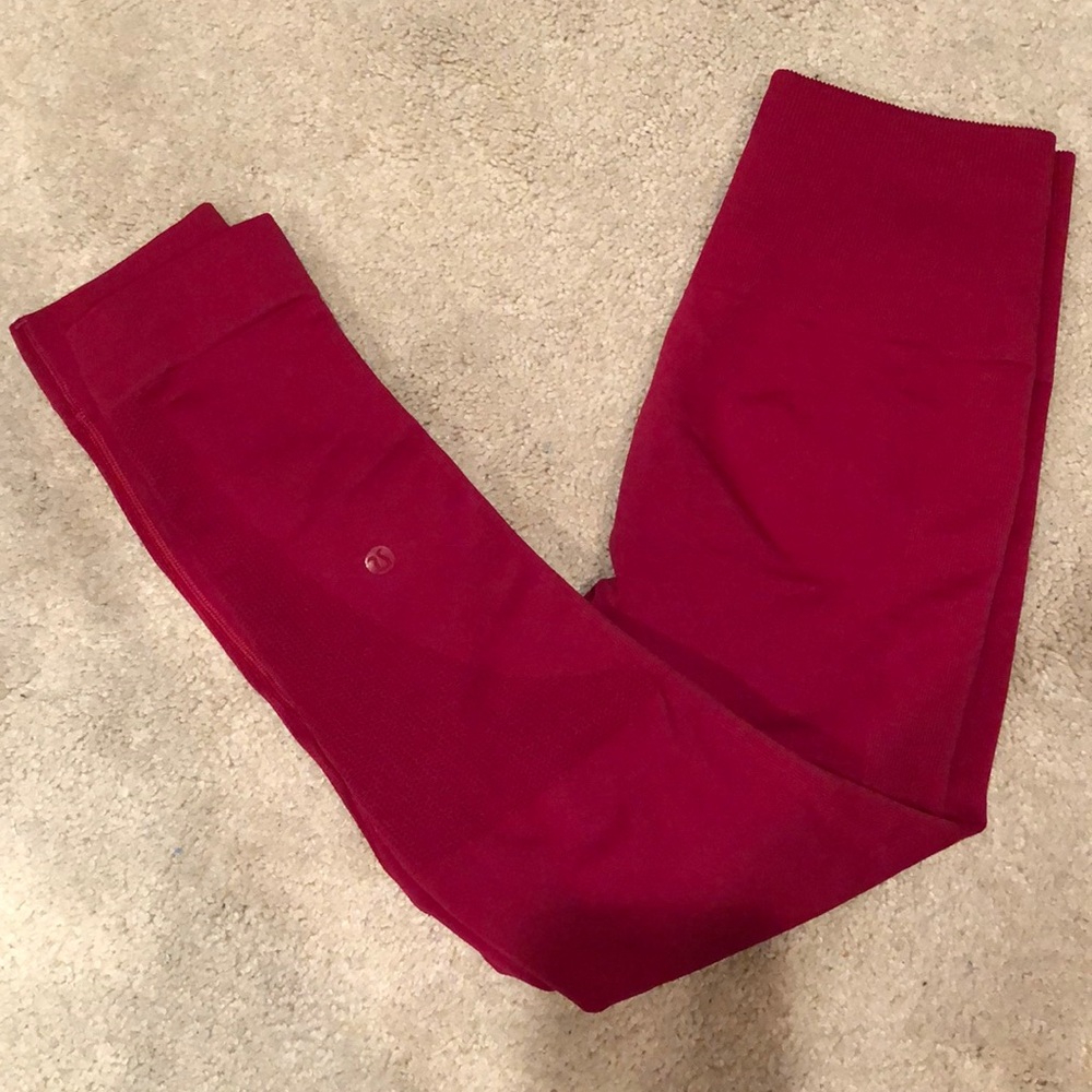 Zone In 21” crop Cranberry - Like New